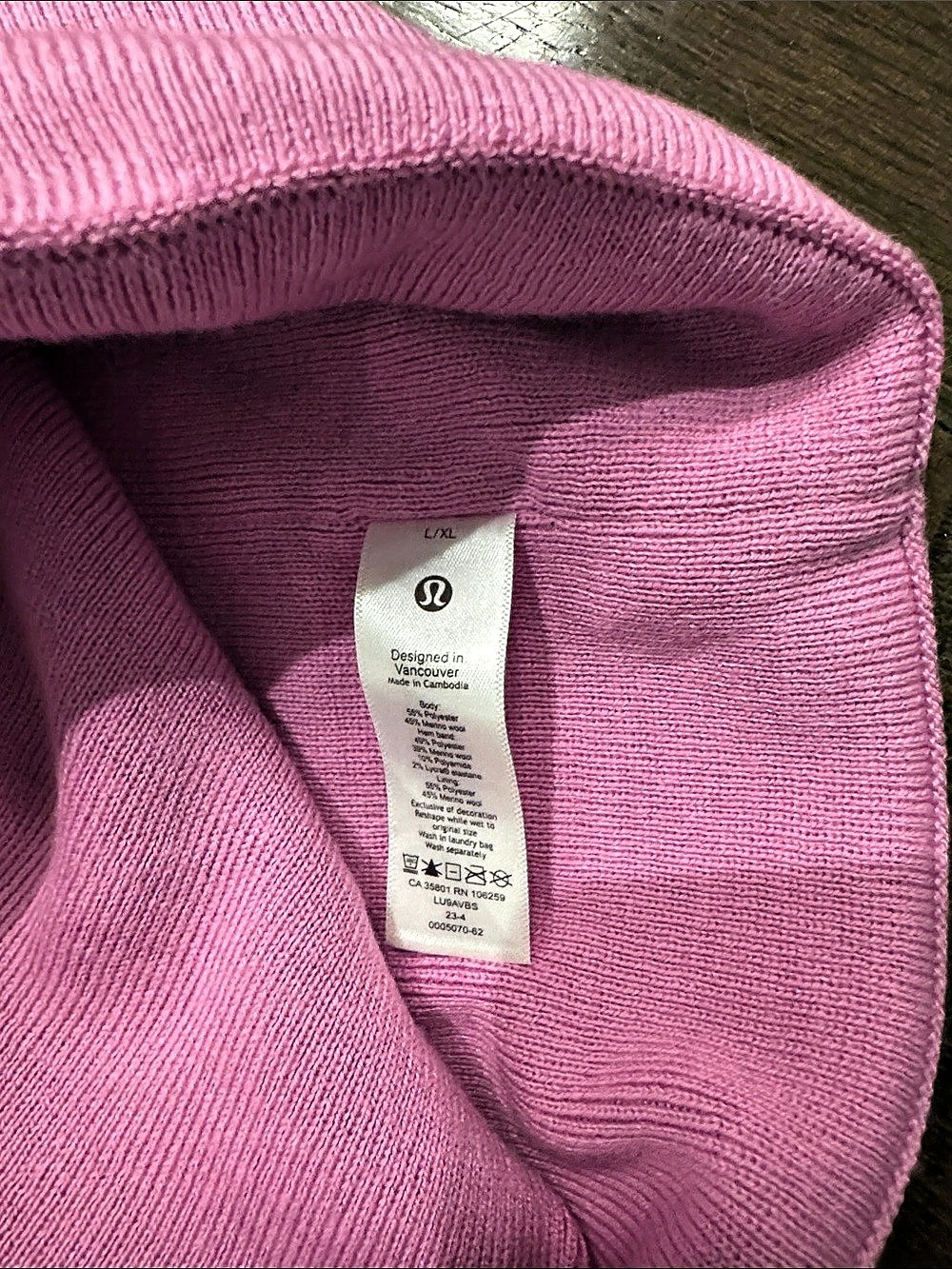 lululemon Wool-Blend Knit Logo Beanie Pink - Picture 3 of 3